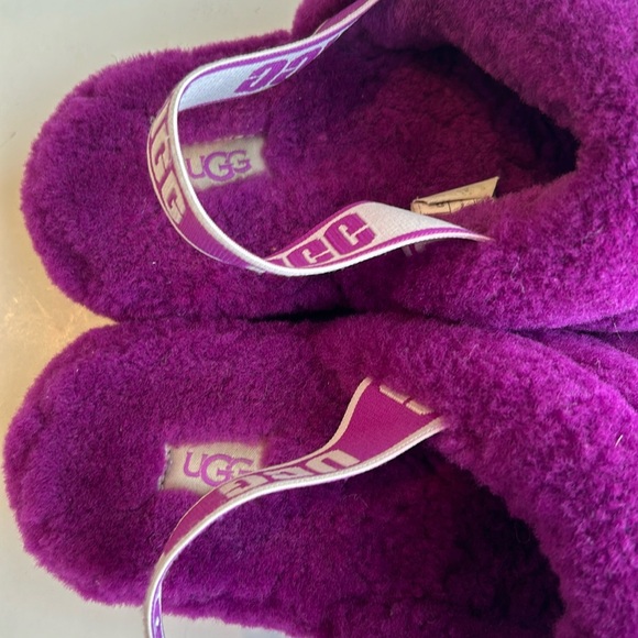 SOLD UGG Fluff Yeah Slide Sheepskin Shearling Slingback Slippers Berrylicious 9 - Picture 4 of 14